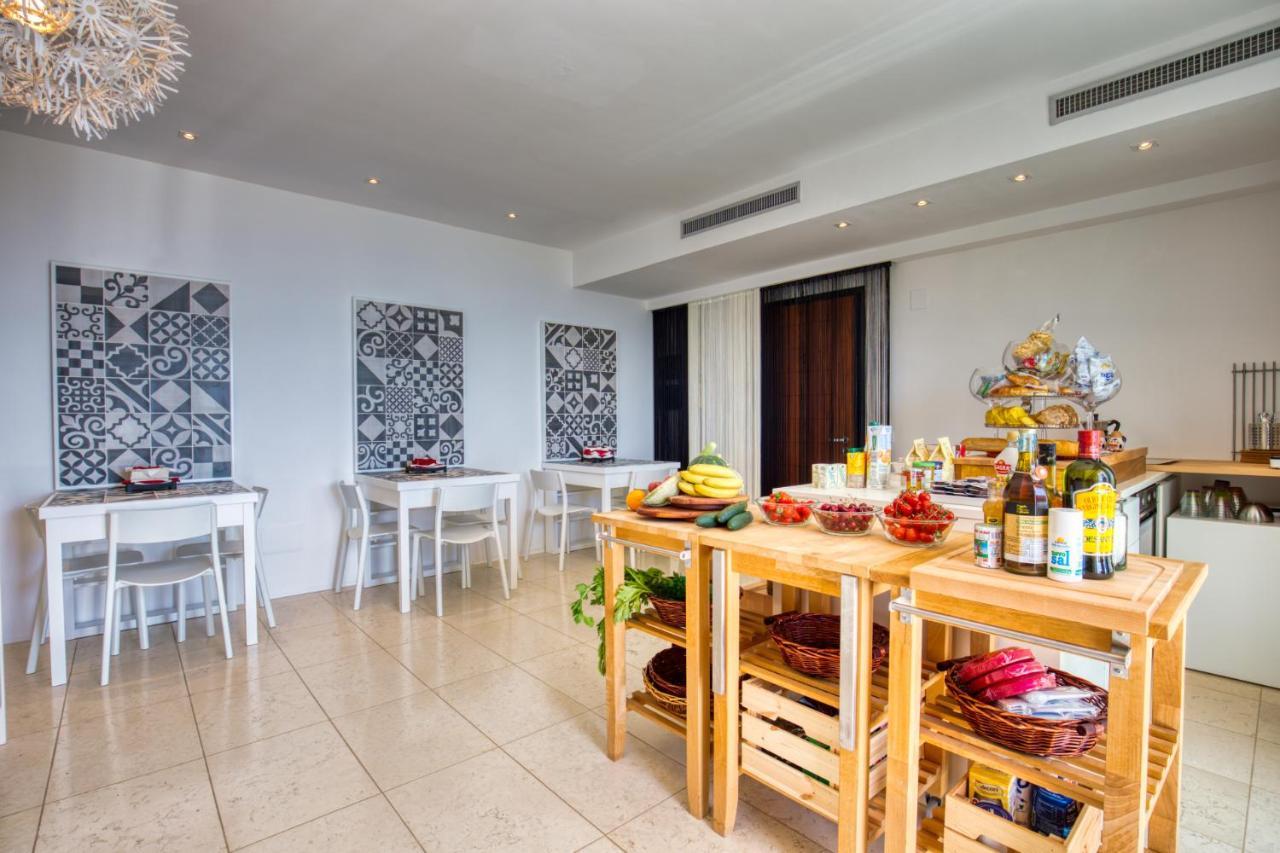 Residenze Longhi Panzió Vasto Kültér fotó