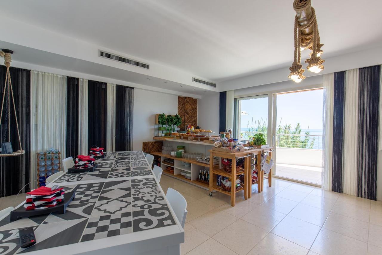 Residenze Longhi Panzió Vasto Kültér fotó